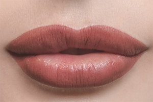  How to care for lips after tattooing lips