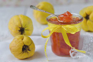  วิธีทำให้เป็นแยมของ Quince