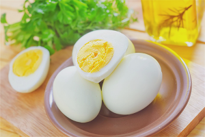  ประโยชน์และอันตรายของไข่ต้ม