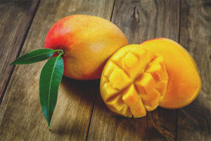 Mango feeding เลี้ยงลูกด้วยนมแม่